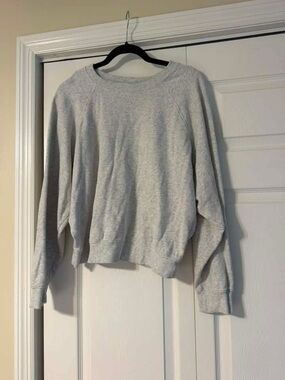 Old Navy Classic Women's Light Gray Crewneck Sweater